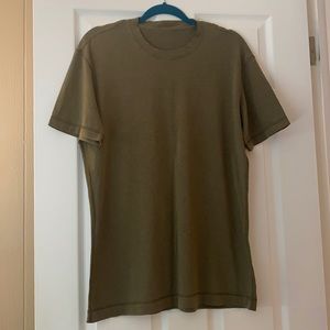 Men’s Lululemon T